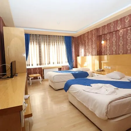 Hotel Peracity 4*
