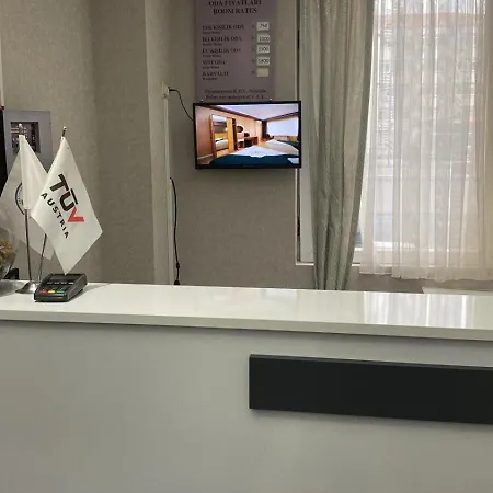 Hotel Peracity 4*